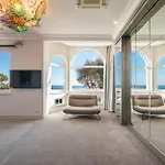 Belle Epoque, Sea View, Pool & Hammam 别墅