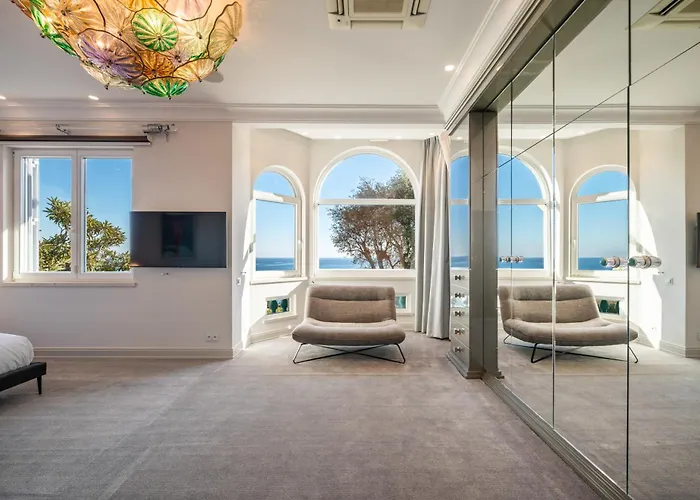 Belle Epoque, Sea View, Pool & Hammam 빌라